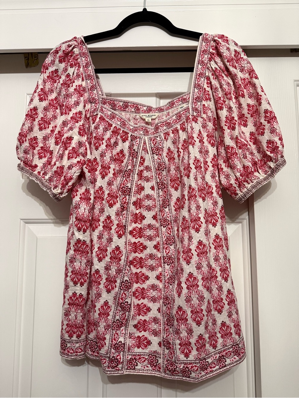 Max Studio White Blouse with Red Floral Print and Puff Sleeves from Nordie Rack